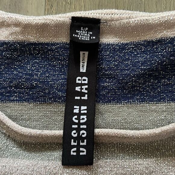 Design Lab Multi-Color Metallic Striped Knit Cropped Bell Sleeve Top Size: Small - Picture 14 of 15